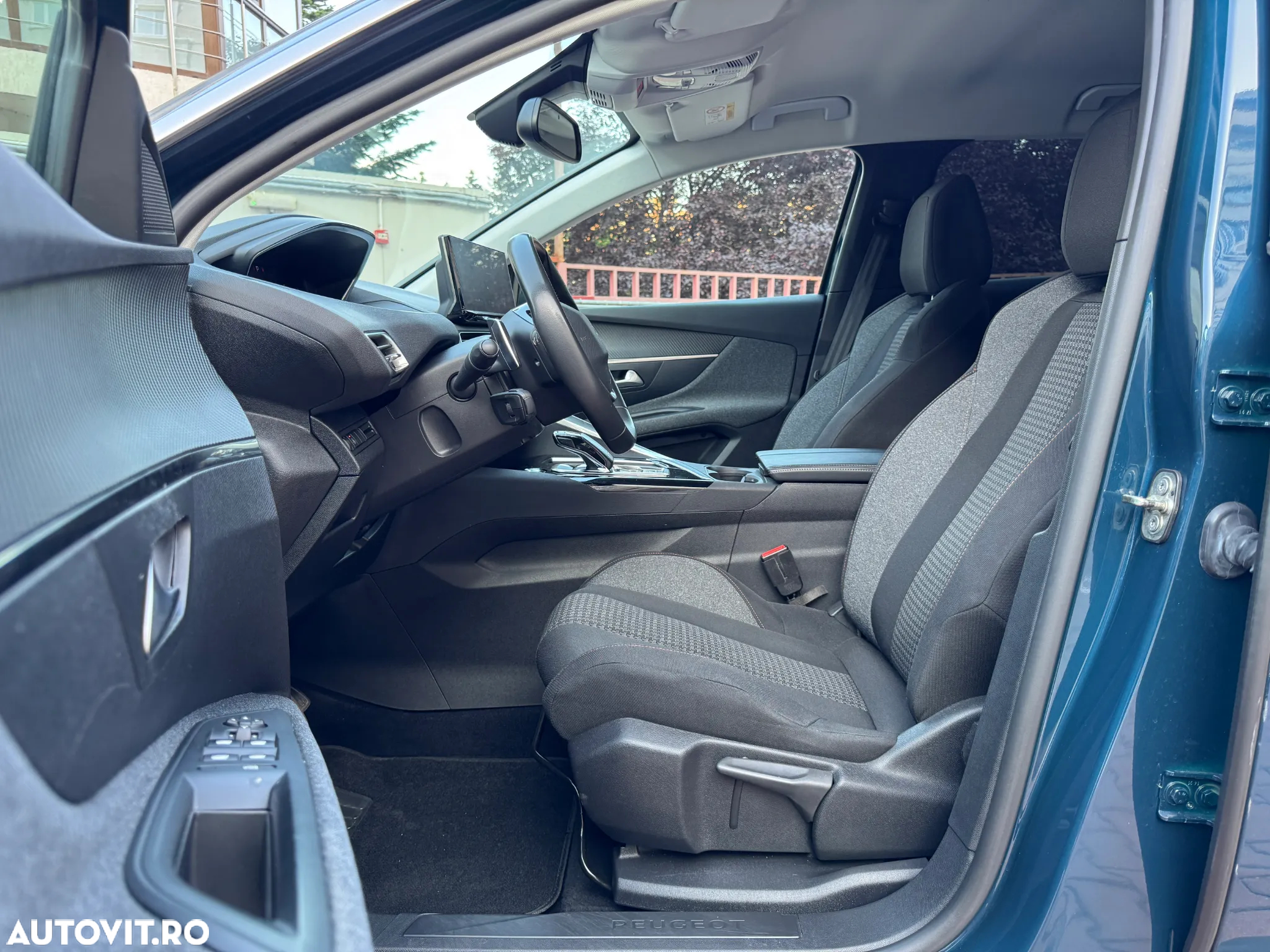 Peugeot 3008 PureTech 130 Stop & Start GPF EAT8 Active Business-Paket - 12