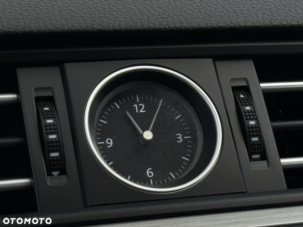 Volkswagen Passat - 33