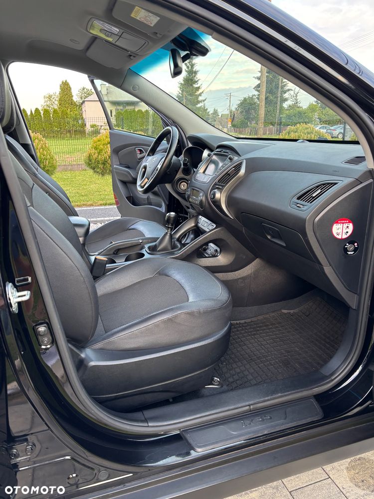 Hyundai ix35 1.6 2WD Fifa World Cup Edition - 27