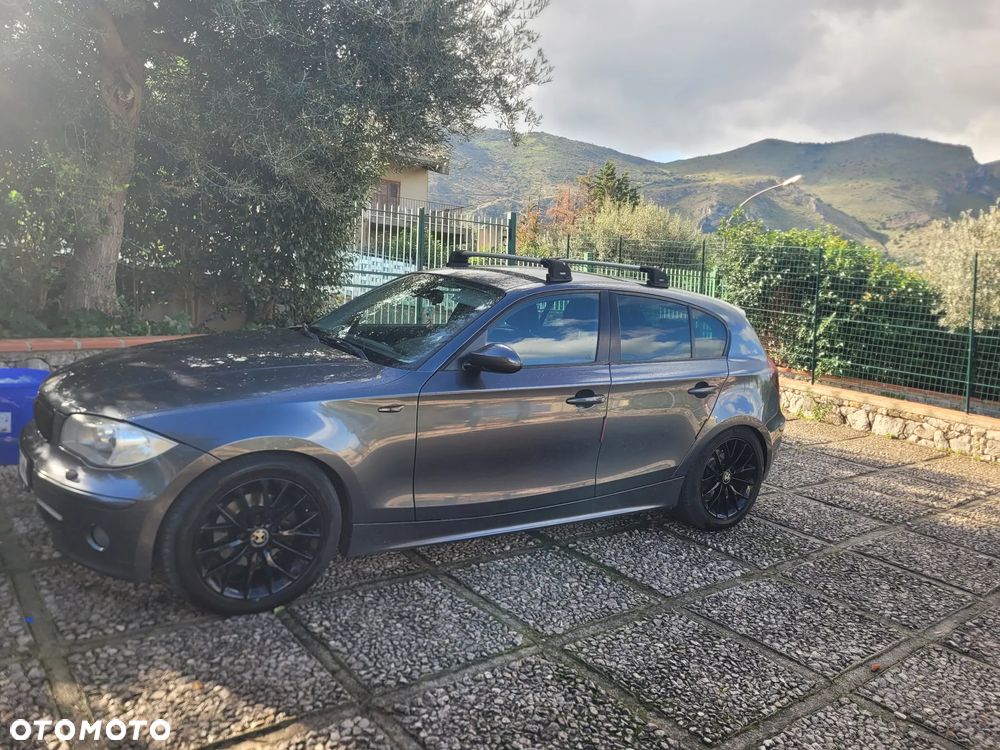 BMW Seria 1 120i - 4