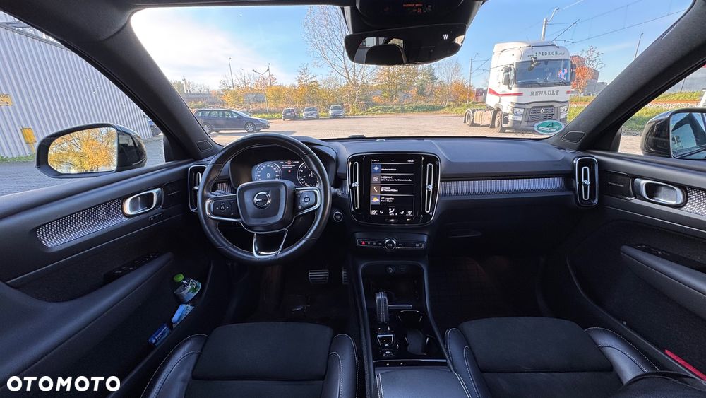 Volvo XC 40 T5 AWD Momentum - 6