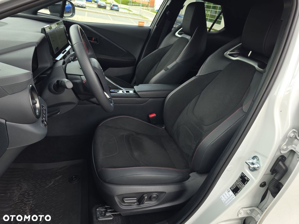 Toyota C-HR - 14