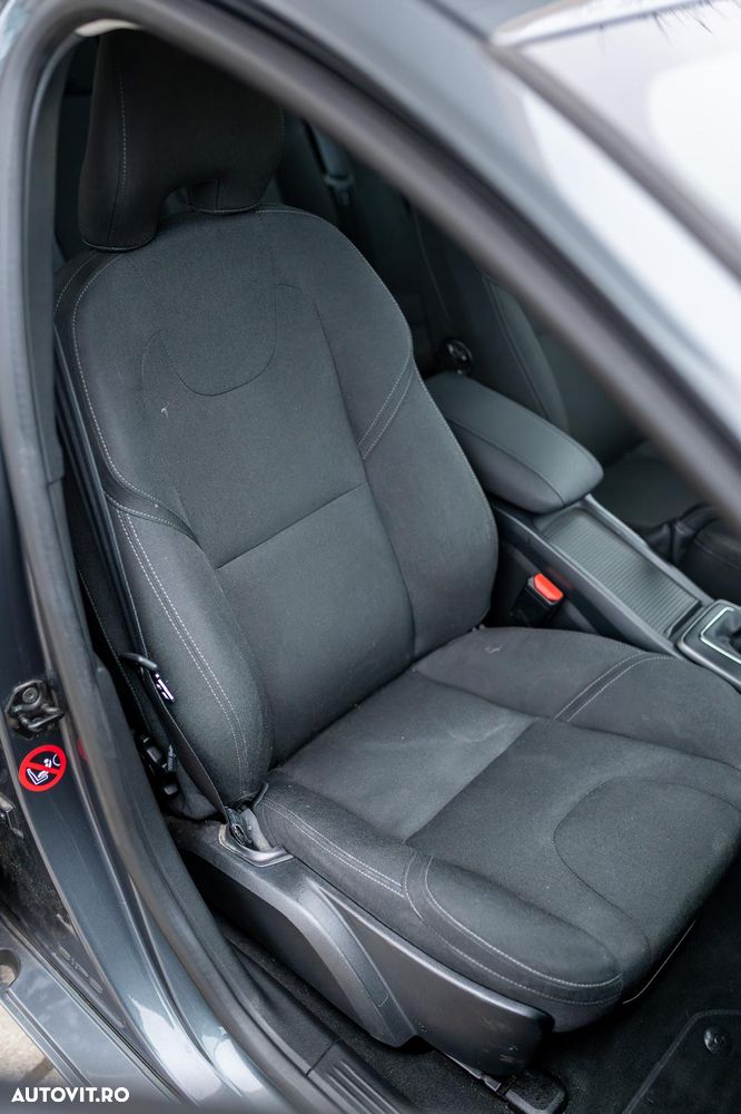 Volvo V40 D2 Kinetic - 15