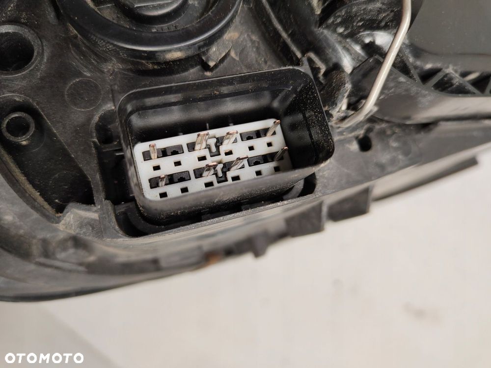 VOLVO C30 SOCZEWKA ZW LAMPA LEWY PRZÓD 31214537 - 7