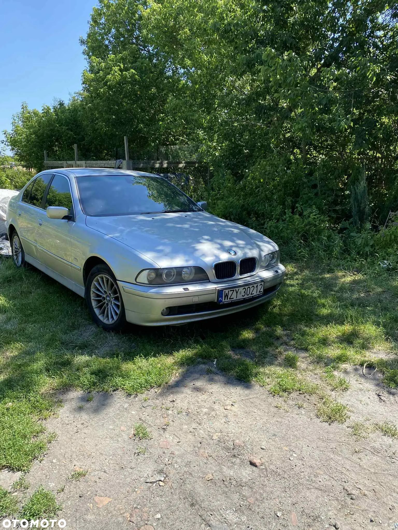 BMW Seria 5 525i - 1