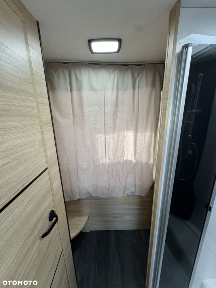 Ford Chausson 720 First Line - 33