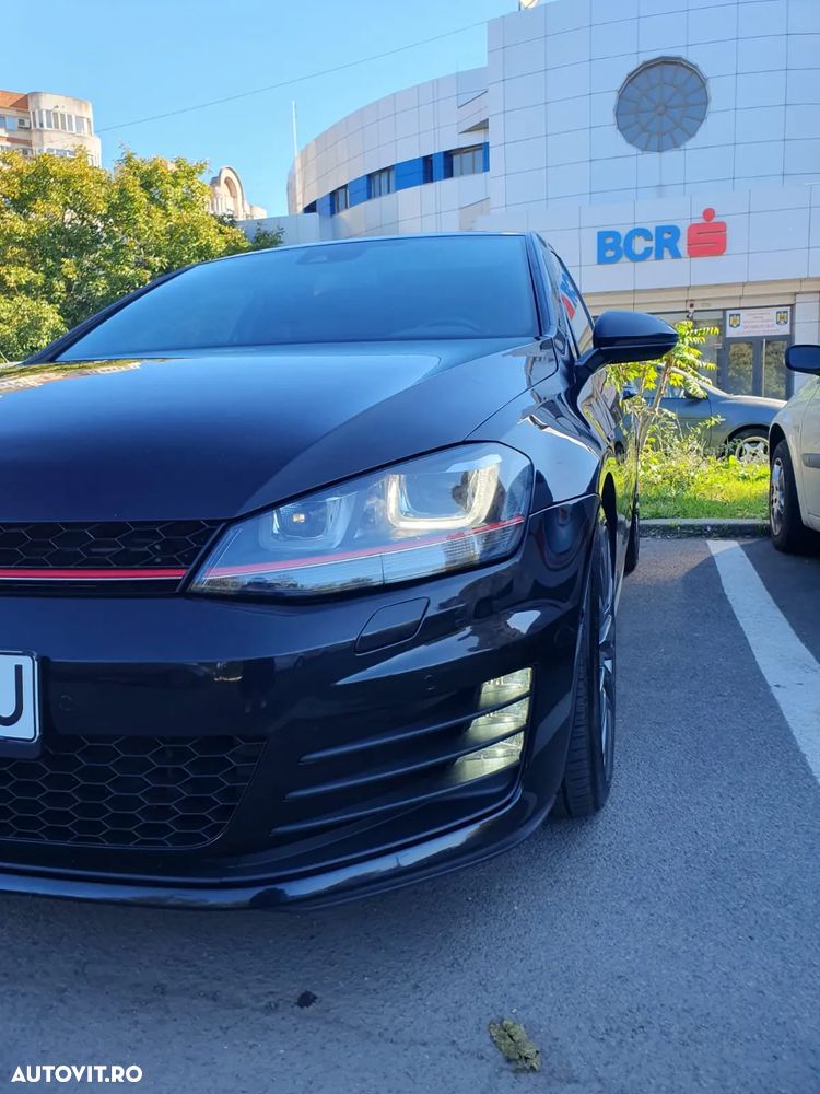 Volkswagen Golf 2.0 TSI BMT DSG GTI - 3