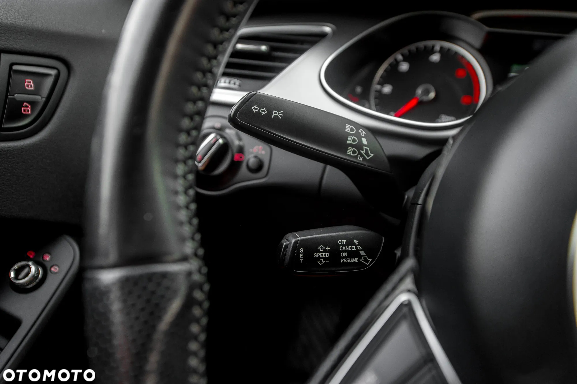 Audi A4 Avant 2.0 TDI DPF multitronic S line Sportpaket - 26