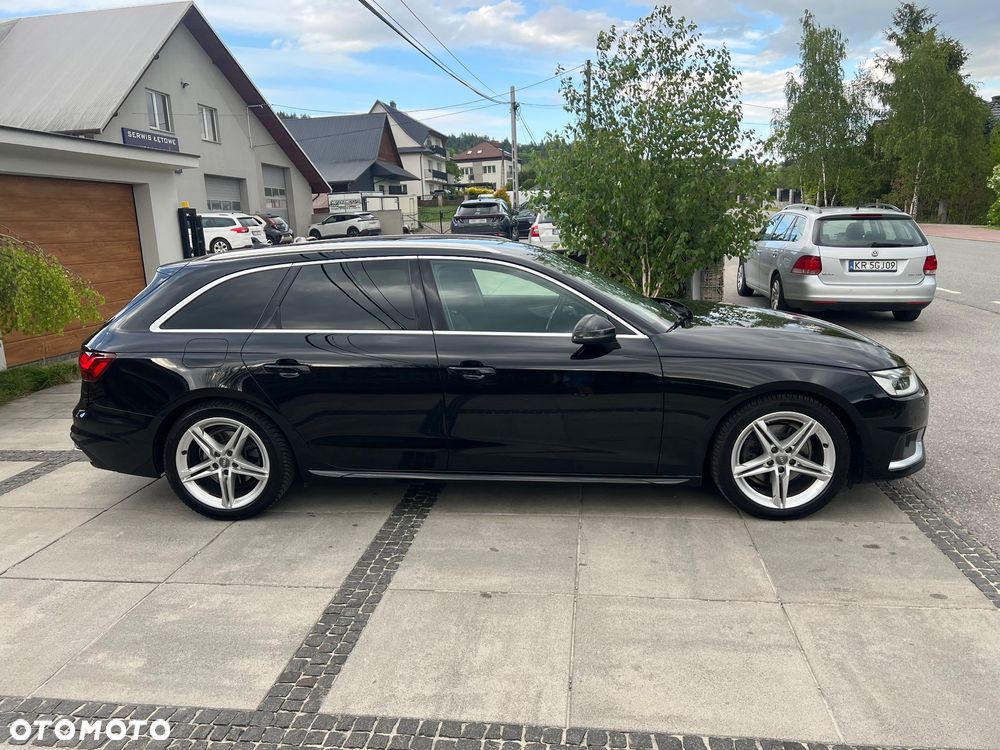 Audi A4 Avant 30 TDI S tronic - 4