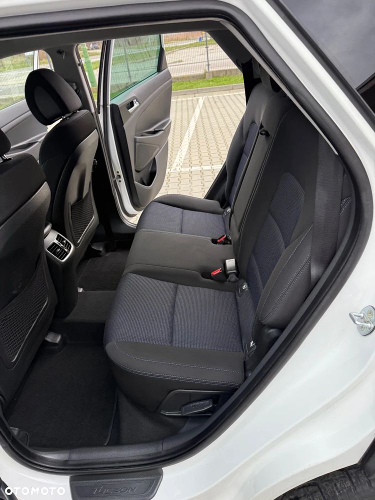 Hyundai Tucson 1.7 CRDI BlueDrive Comfort 2WD - 13