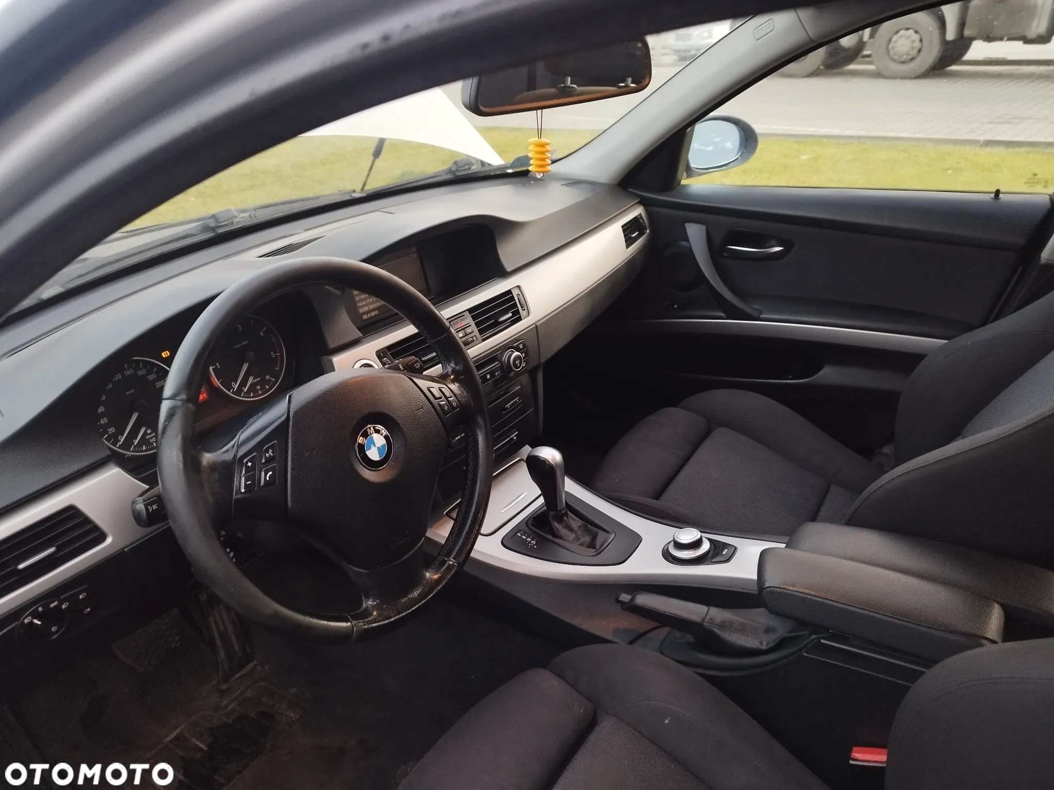BMW Seria 3 320d DPF Touring - 4