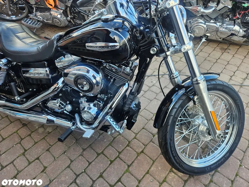 Harley-Davidson Dyna Super Glide - 18