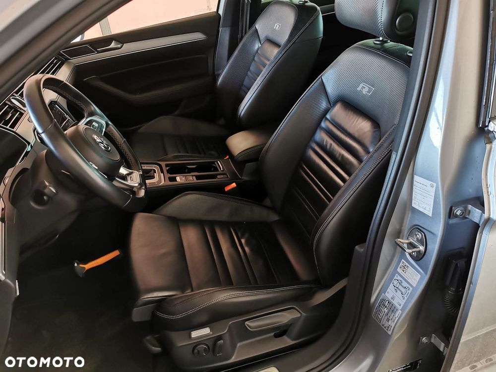 Volkswagen Passat 2.0 TDI SCR DSG - 12
