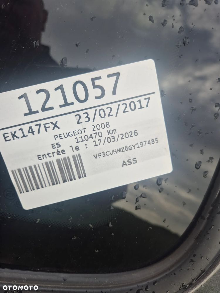 Peugeot 2008 1.2 Pure Tech Style - 11