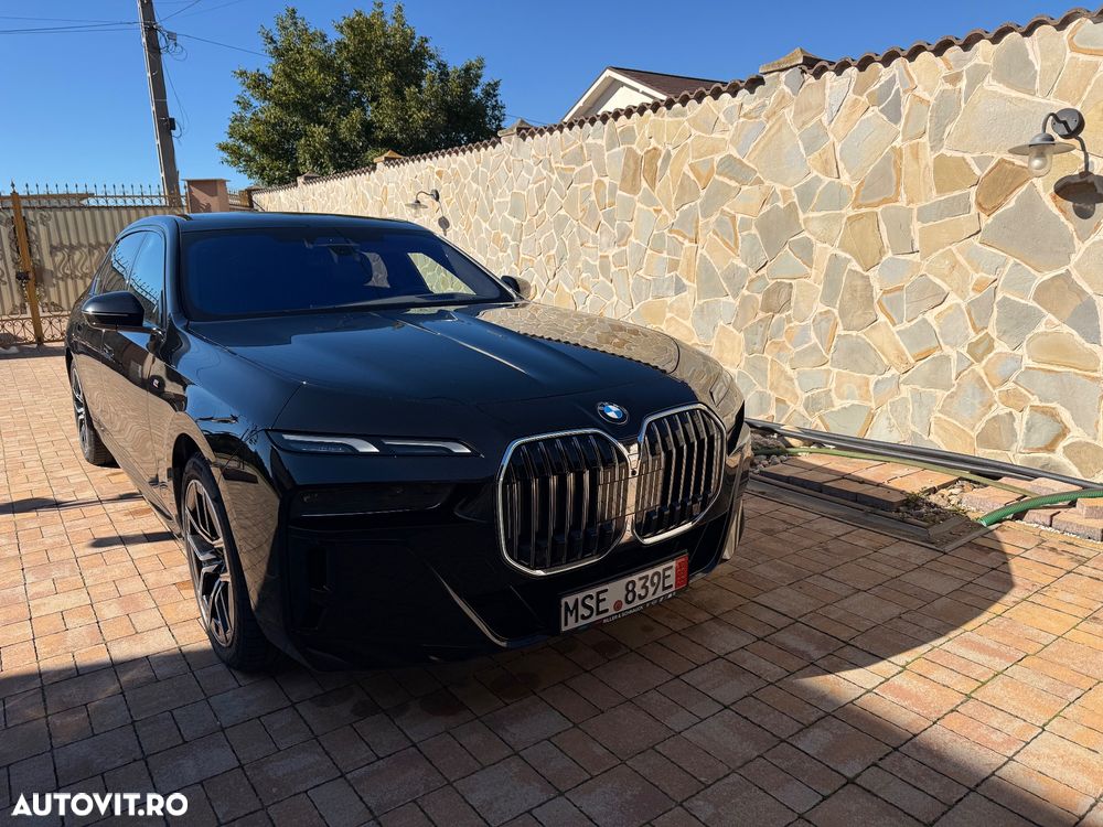 BMW Seria 7 740d xDrive MHEV - 10