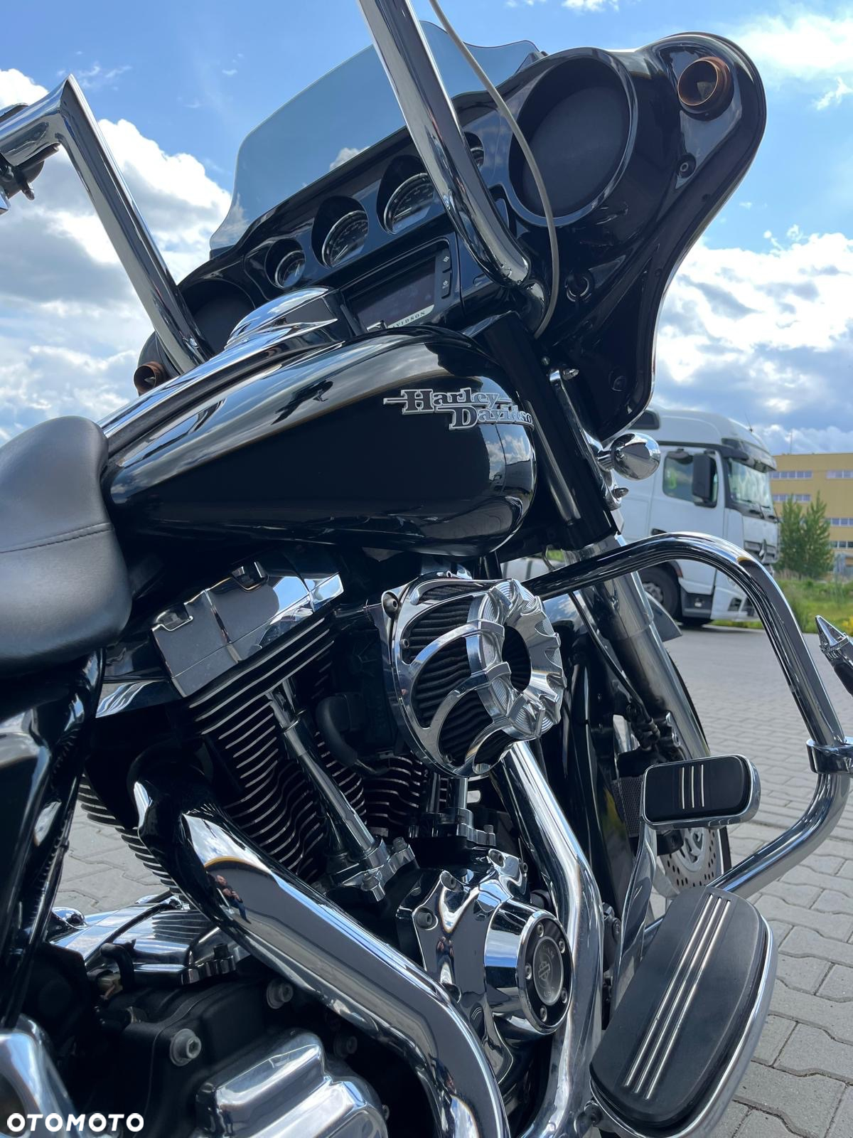 Harley-Davidson Touring Street Glide - 18