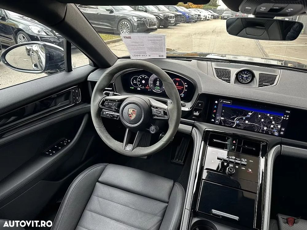 Porsche Panamera 4 E-Hybrid - 10