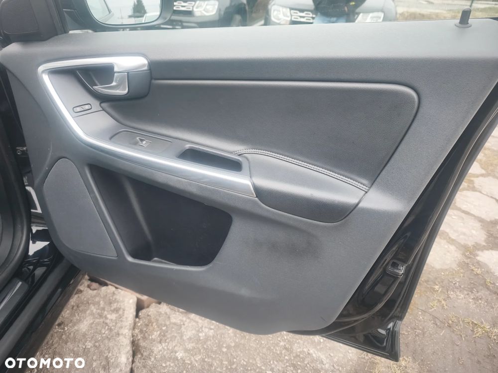 Volvo XC 60 D3 Geartronic Kinetic - 13