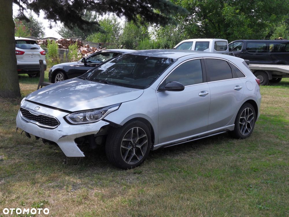 Kia Ceed 1.6 CRDi GT Line - 1