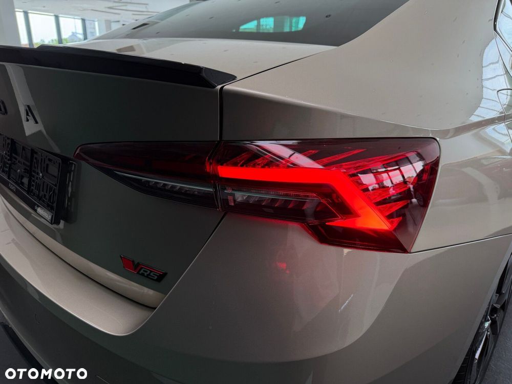 Skoda Octavia 2.0 TSI RS DSG - 31