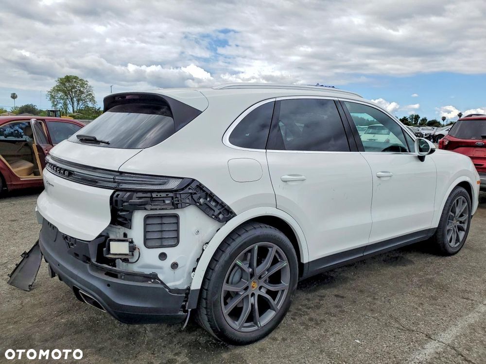 Porsche Cayenne Tiptronic S - 4