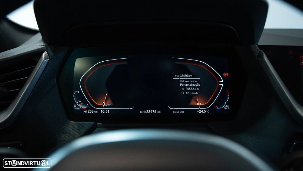 BMW 116 d Pack Desportivo M Auto - 9