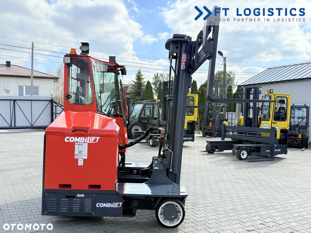 Combilift WÓZEK CZTEROKIERUNKOWY - WIELOKIERUNKOWY | COMBILIFT C3000ET | TYLKO 362 MOTOGODZINY! | ELEKTRYCZNY | TRIPLEX 5940MM | SZEROKI POZYCJONER WIDEŁ 3350MM | WOLNY SKOK | STAN IDEALNY | Szeroka oferta wózków czterokierunkowych i bocznych, dopasowanych do różnorodnych potrzeb i zastosowań - 28