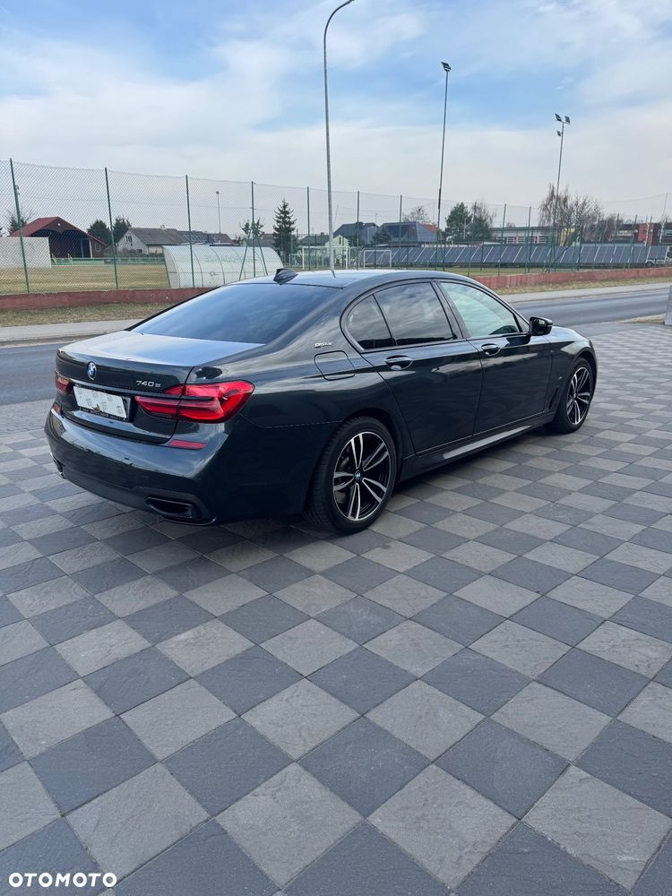 BMW Seria 7 - 2