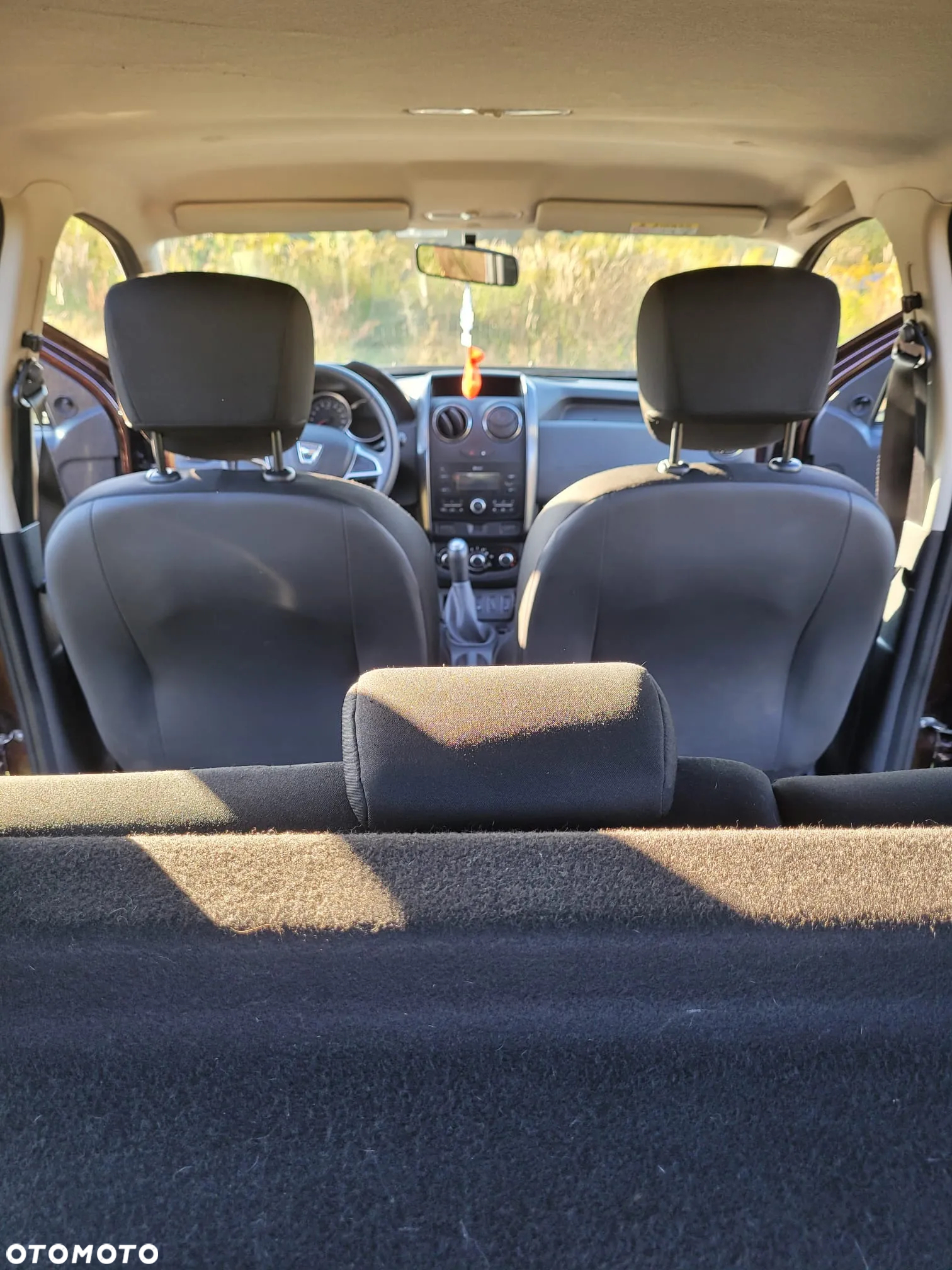 Dacia Duster 1.6 SCe Ambiance S&S - 8