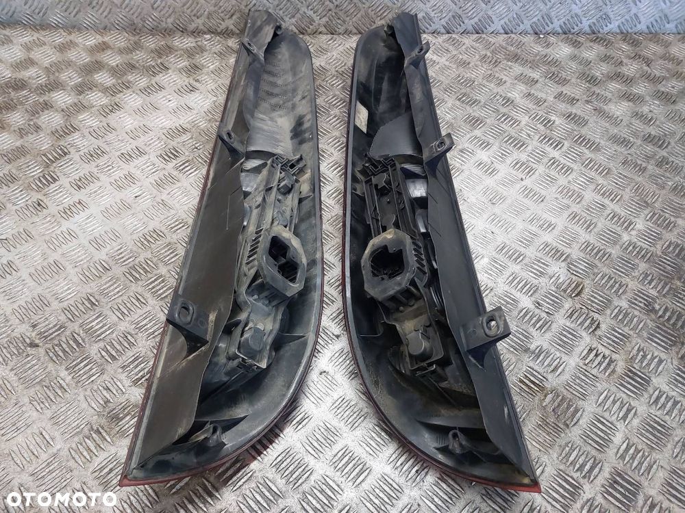 LAMPA LEWY TYŁ + PRAWY TYŁ MERCEDES-BENZ W414 VANEO - 6