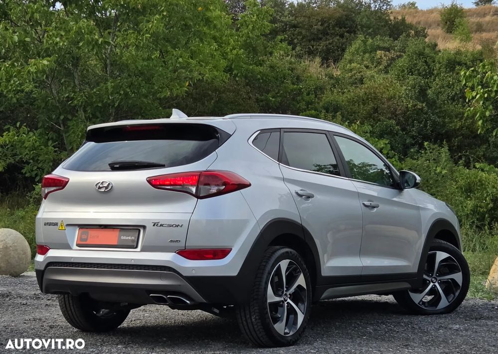 Hyundai Tucson 2.0 CRDI 4WD Automatik Style - 12