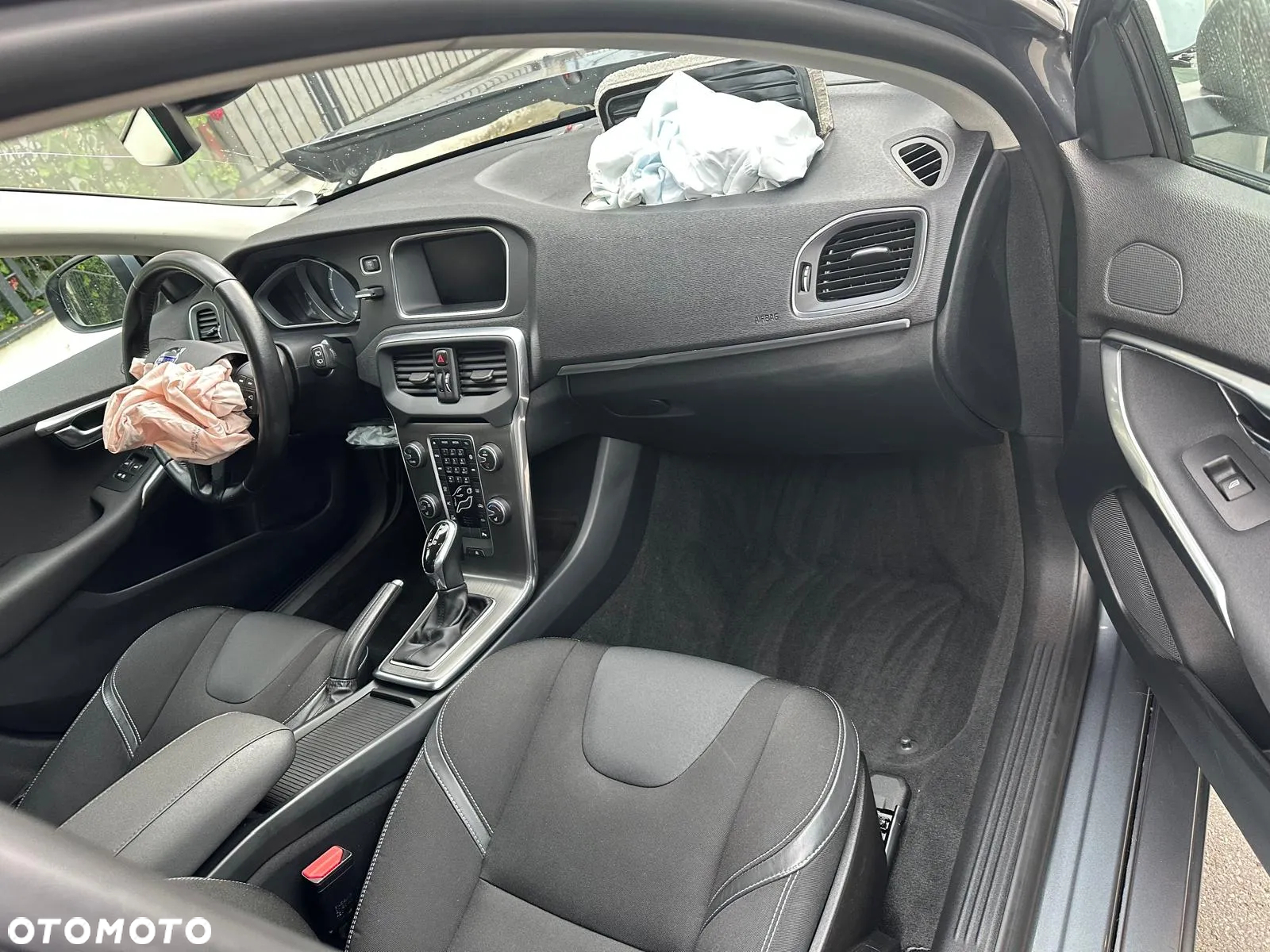 Volvo V40 D2 Drive-E Momentum - 17