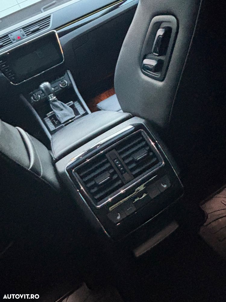 Skoda Superb 2.0 TSI DSG 4X4 Laurin & Klement - 14