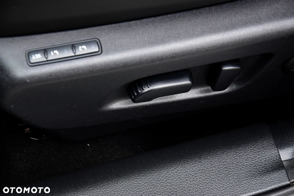 Nissan Qashqai 1.6 DIG-T Tekna+ - 23