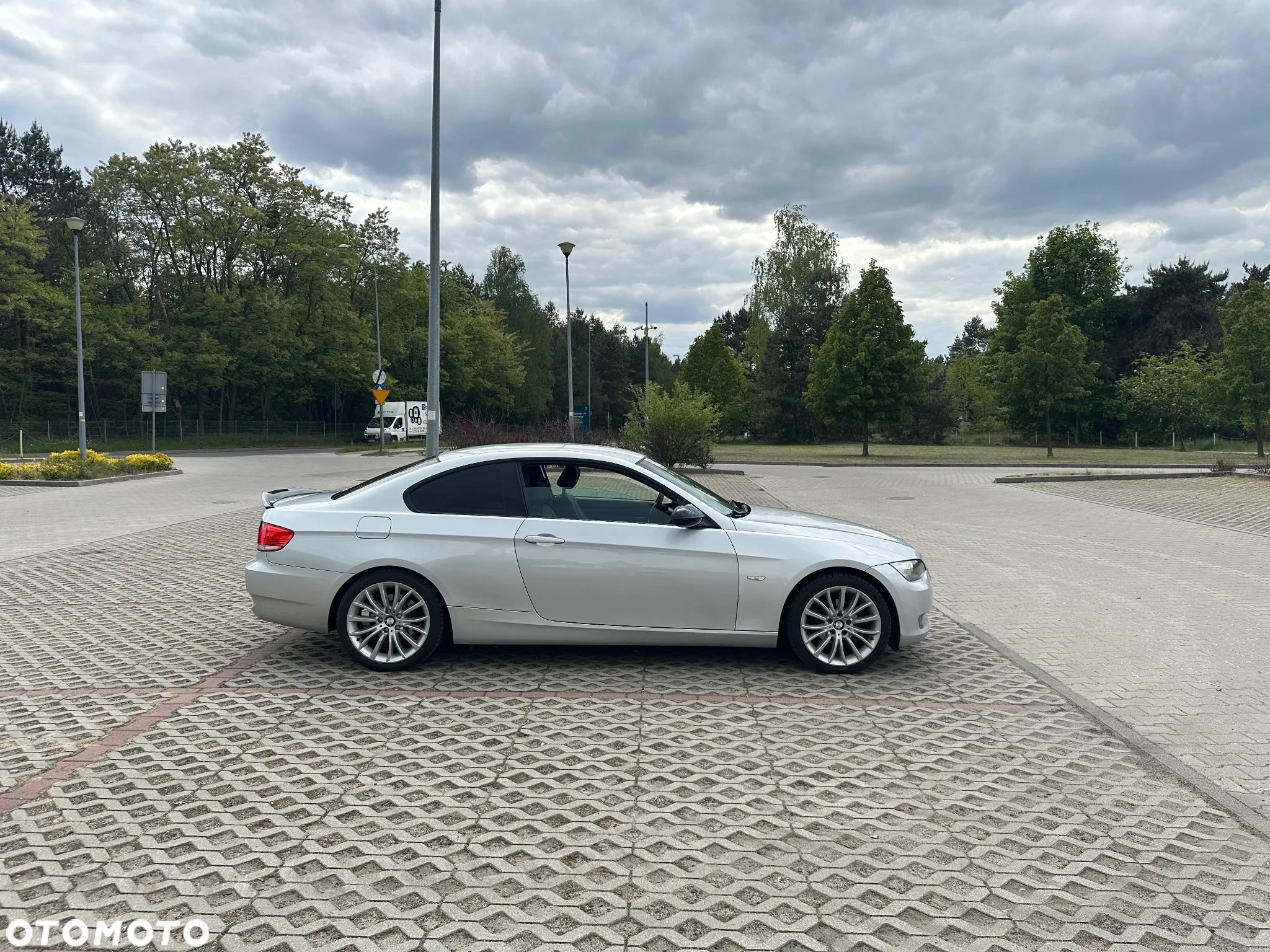 BMW Seria 3 320i Coupe - 5