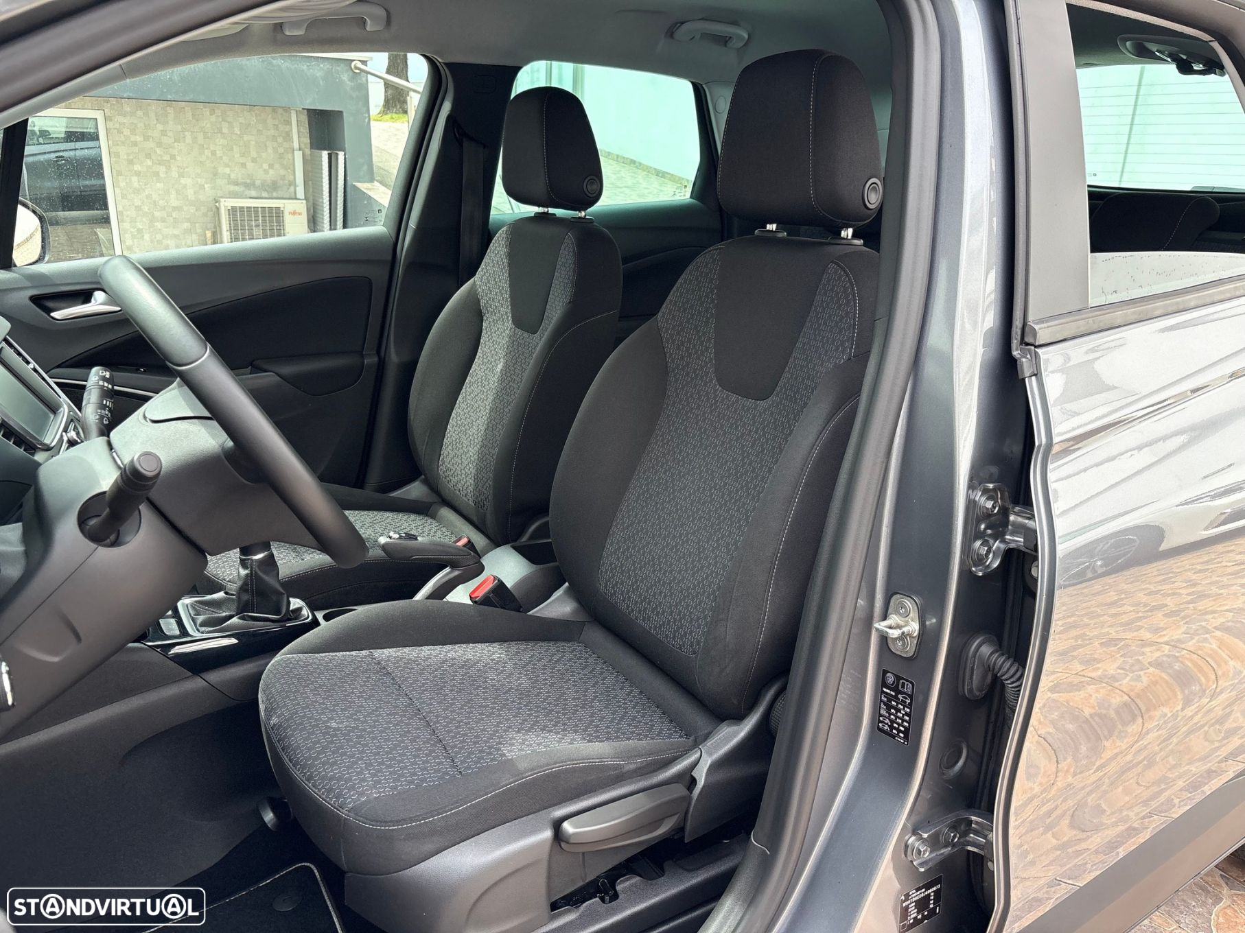 Opel Crossland X 1.2 Innovation - 9