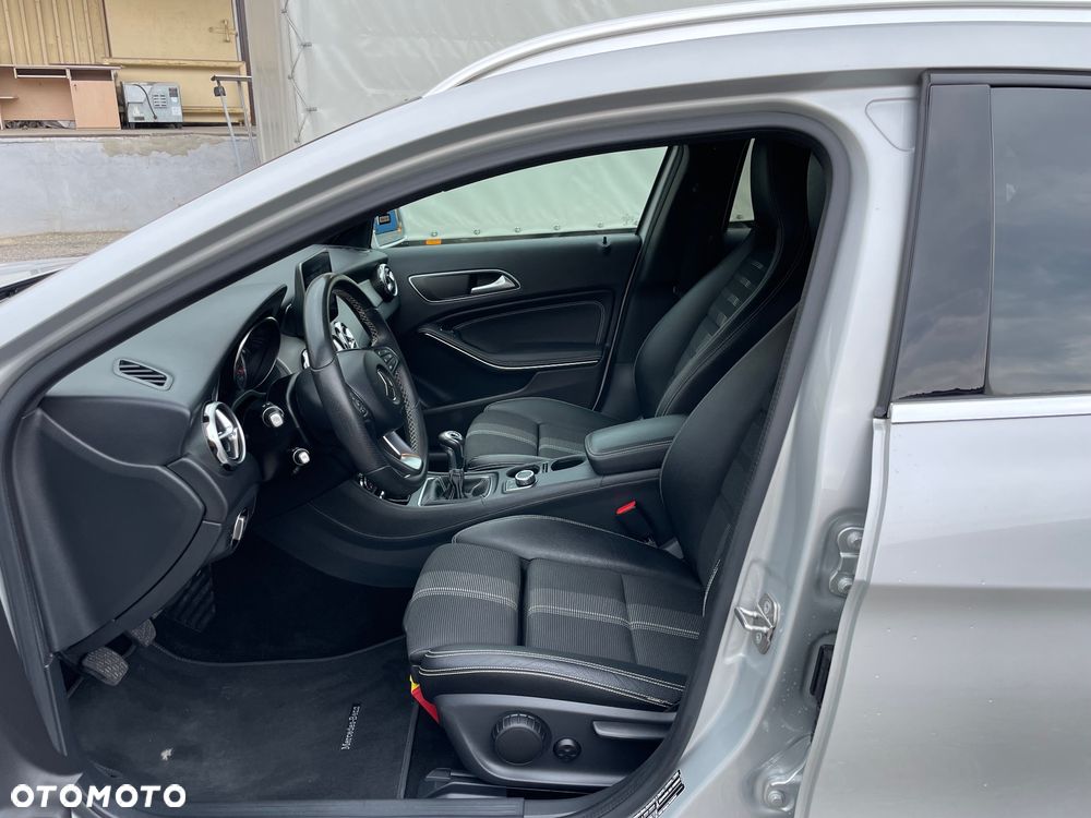 Mercedes-Benz GLA 200 d AMG Line - 7