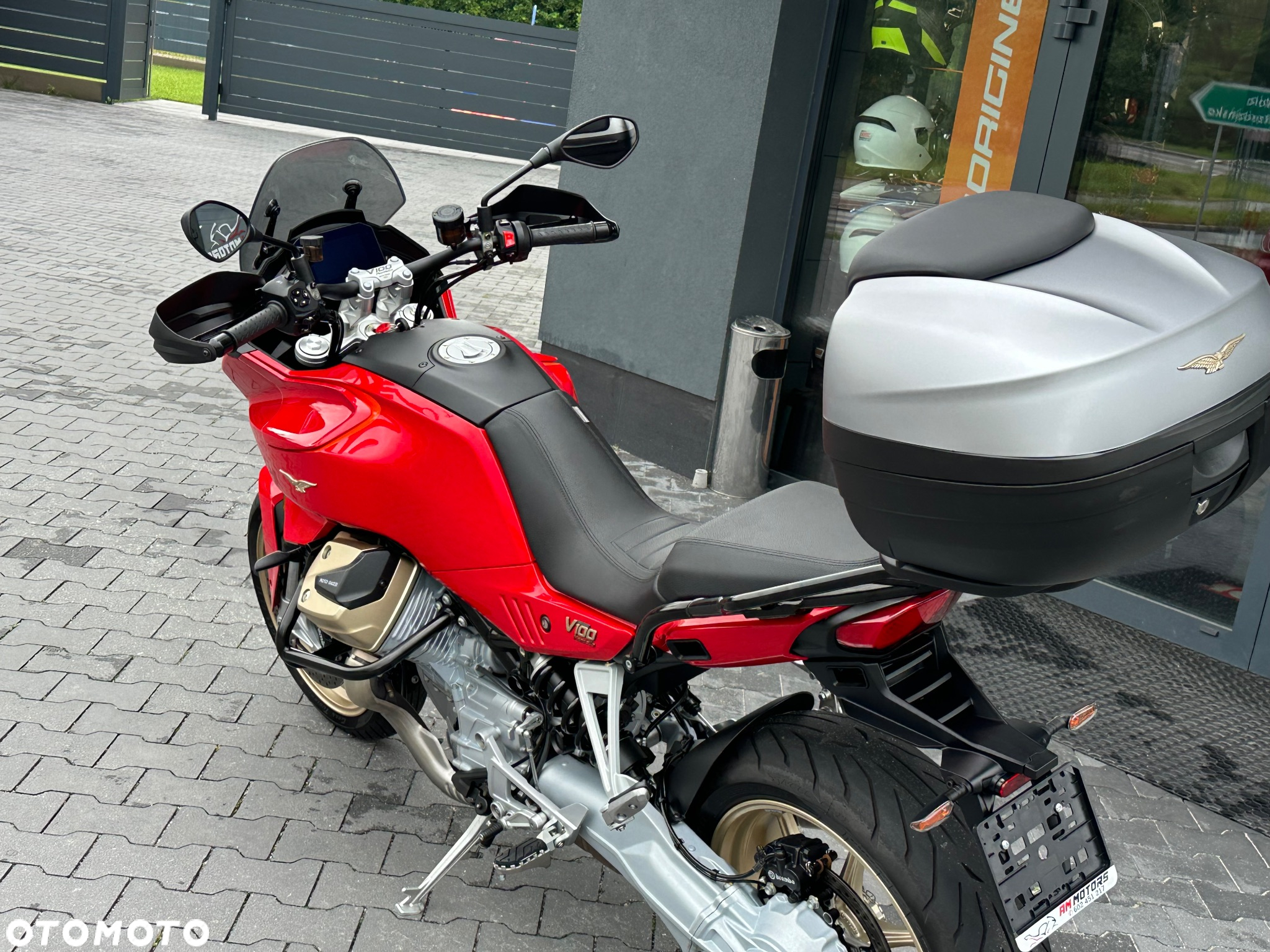 Moto Guzzi V100 Mandello - 32