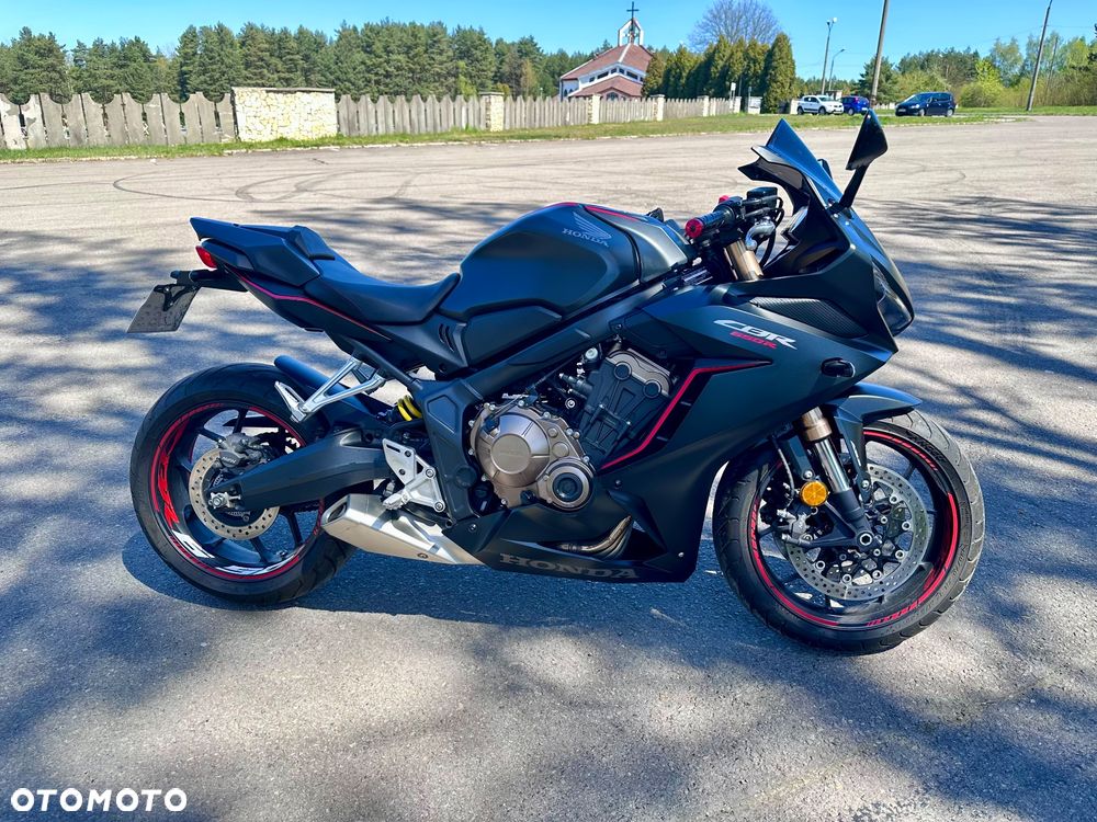 Honda CBR - 1