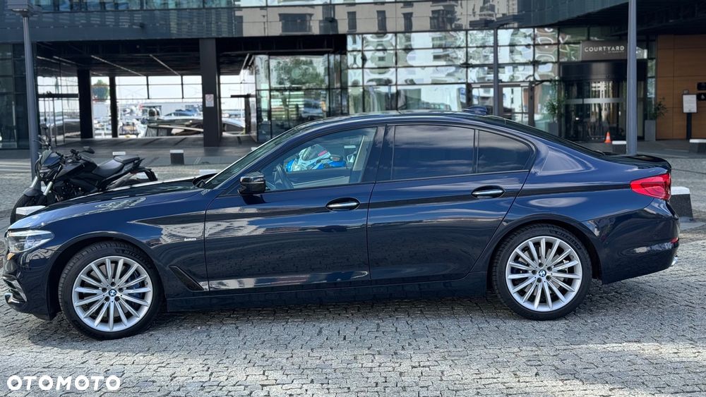 BMW Seria 5 540i Luxury Line sport - 6