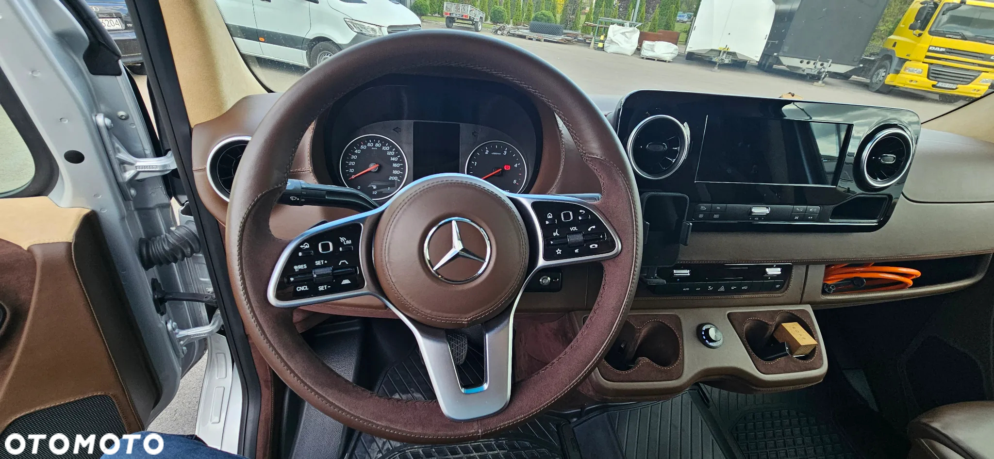 Mercedes-Benz Sprinter - 19