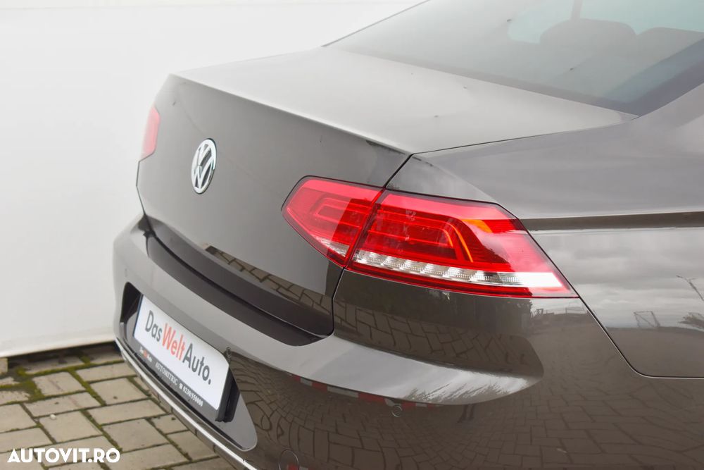 Volkswagen Passat 2.0 TDI SCR DSG Comfortline - 17