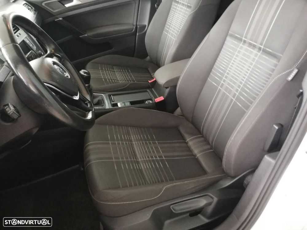 VW Golf 1.6 TDI BlueMotion Lounge - 9