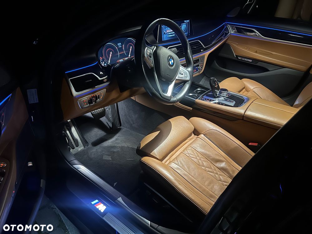 BMW Seria 7 750d xDrive - 40