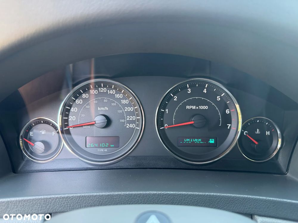 Jeep Grand Cherokee 4.7 Automatik Limited - 25