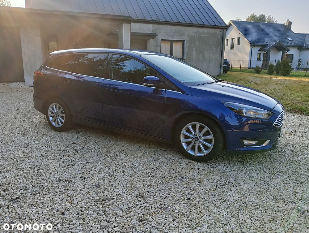 Ford Focus 1.0 EcoBoost Titanium - 3