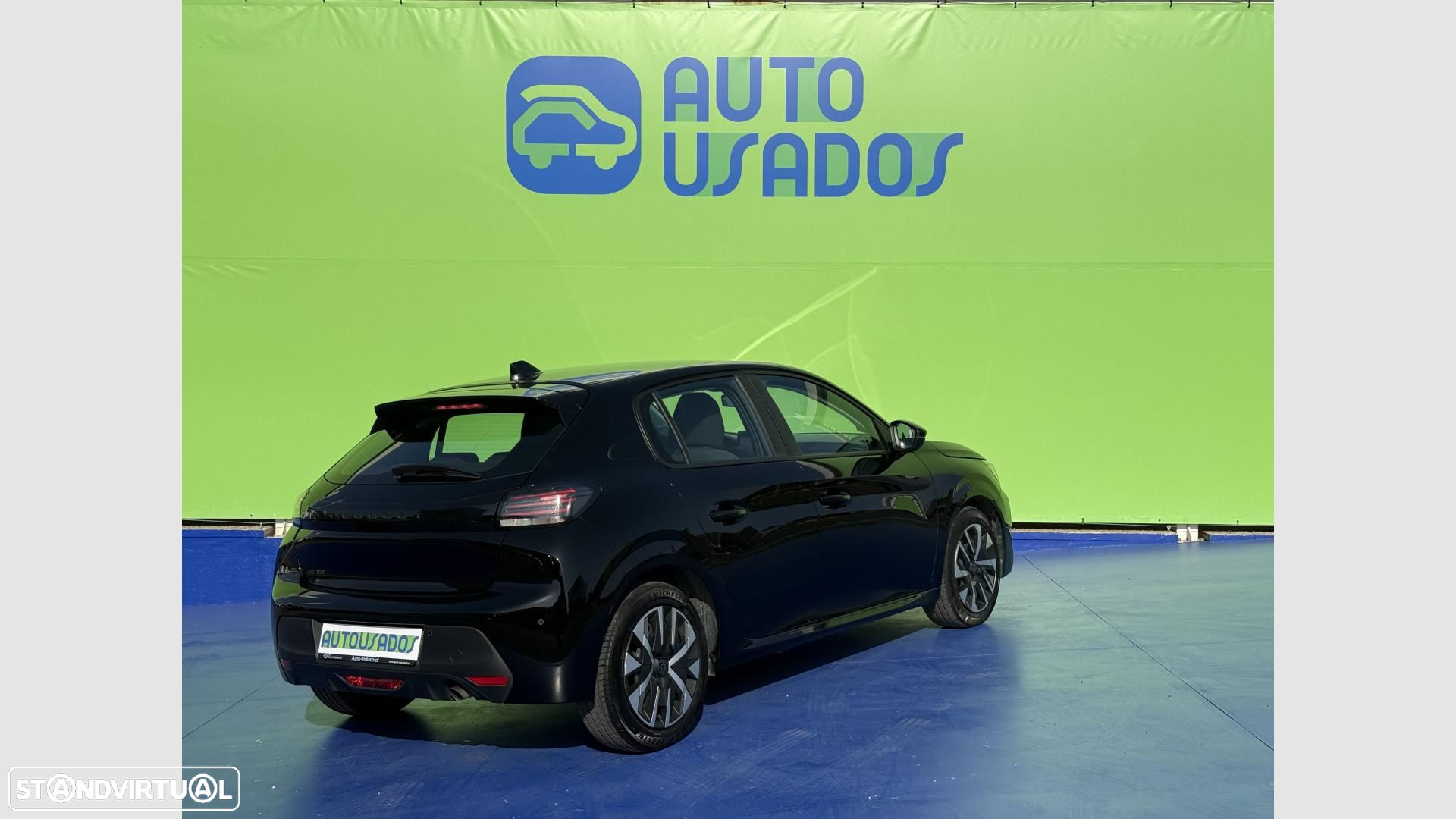 Peugeot 208 1.2 PureTech Active - 4