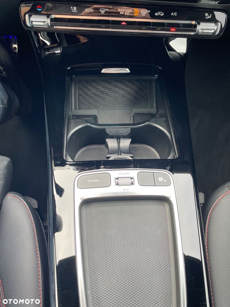 Mercedes-Benz Klasa A 200 AMG Line 7G-DCT - 34