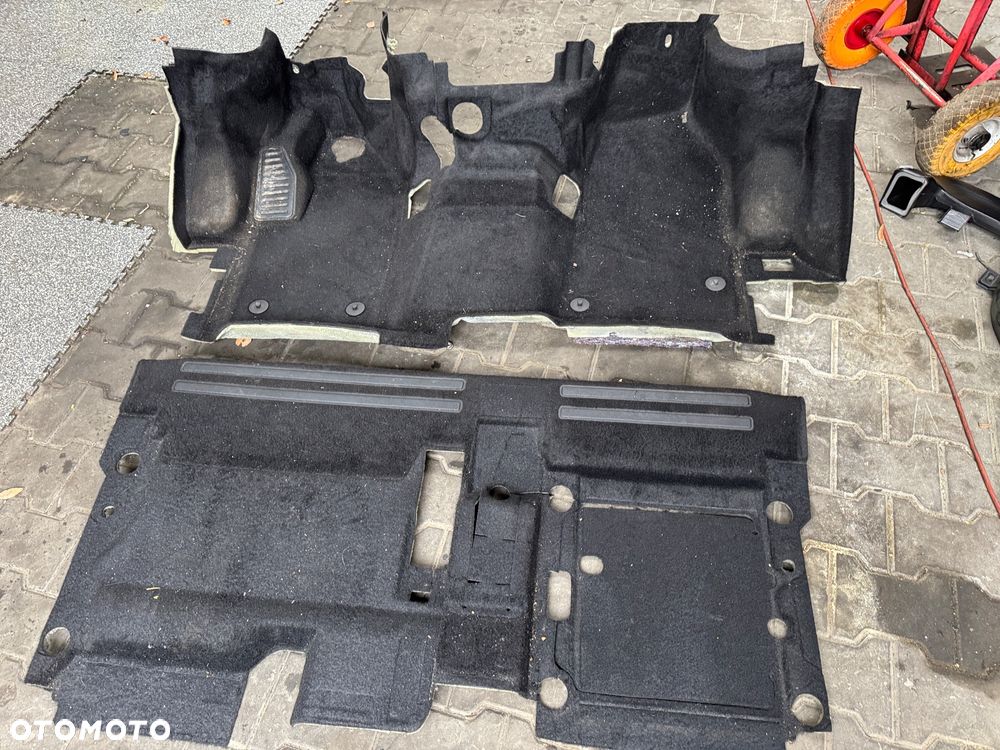 Wykładzina Ford Transit Turneo Custom LIFT