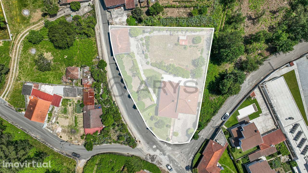 Moradia Individual T4 ( 2 Suítes ) e Casa de Pedra - Grande imagem: 3/52